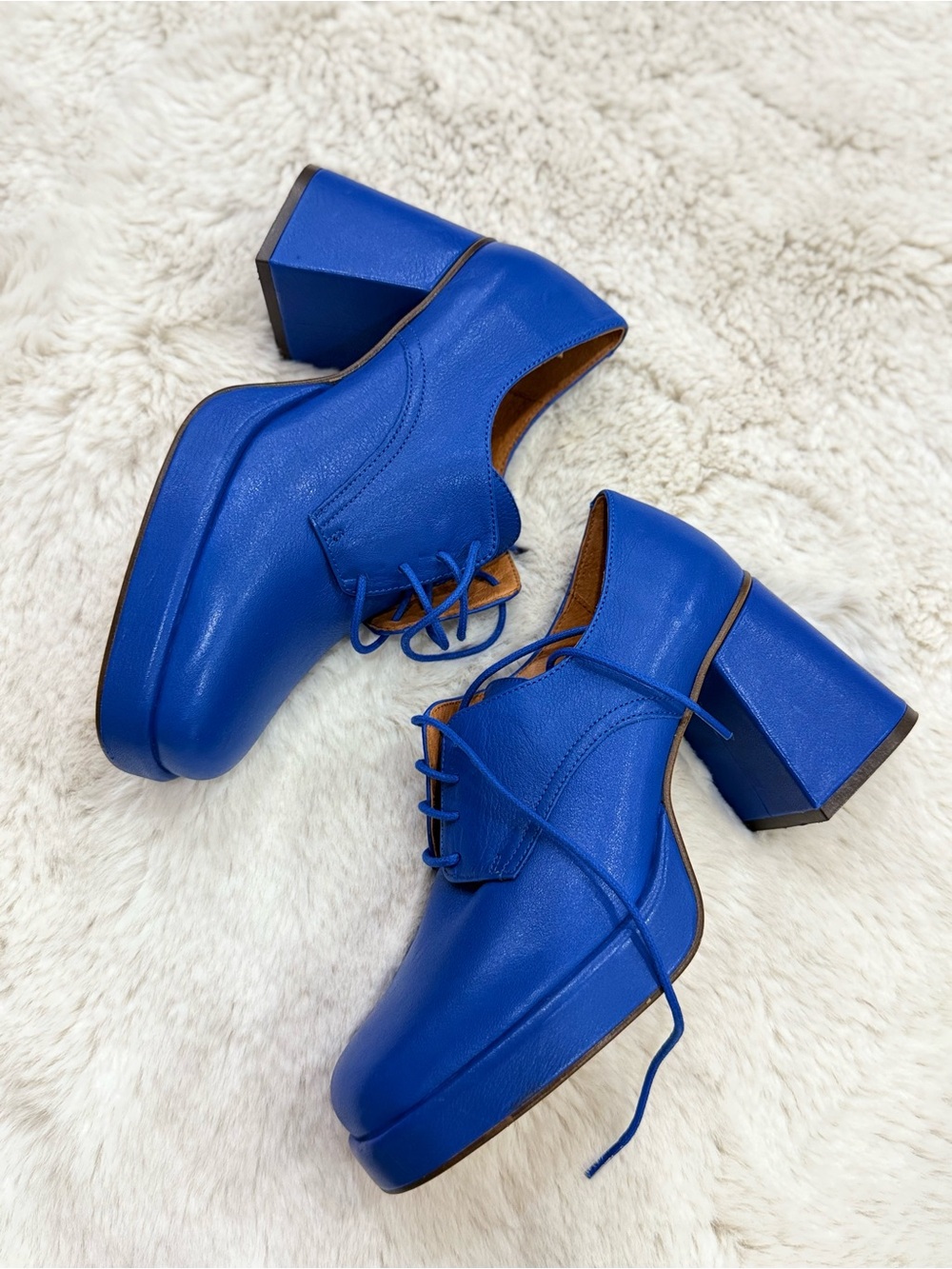 Women’s Fashion Lace-Up Chunky Heel Shoe in Electric Blue - Picture 2 of 7